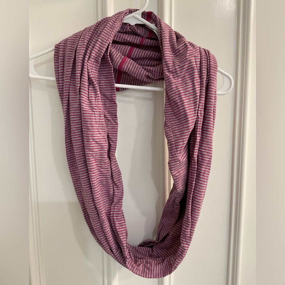 Ivivva Scarf